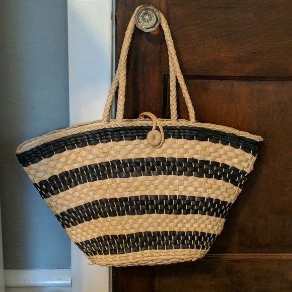 J. Crew Handbags - J CREW straw bag